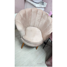 POLTRONA DECORATIVA PÉTALA VELUDO ROSE DA BIARTHURSHOP